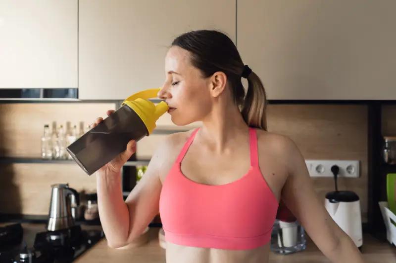 ¿Se puede sustituir la cena por un batido de proteínas?